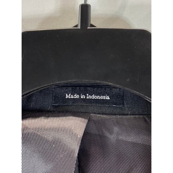 PRONTO UOMO PLATINUM Men's Solid Black Wool Modern-Fit Two-Button Blazer SZ 42R - Picture 10 of 11